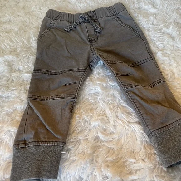 Cat & Jack brand | 18 M Boy Cargo Jeans | - Picture 3 of 5